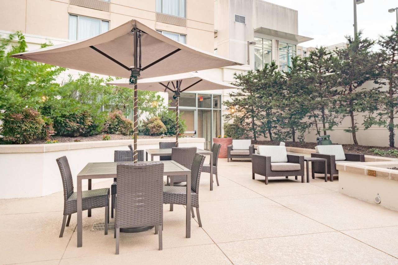 Courtyard By Marriott Silver Spring Downtown Exterior photo